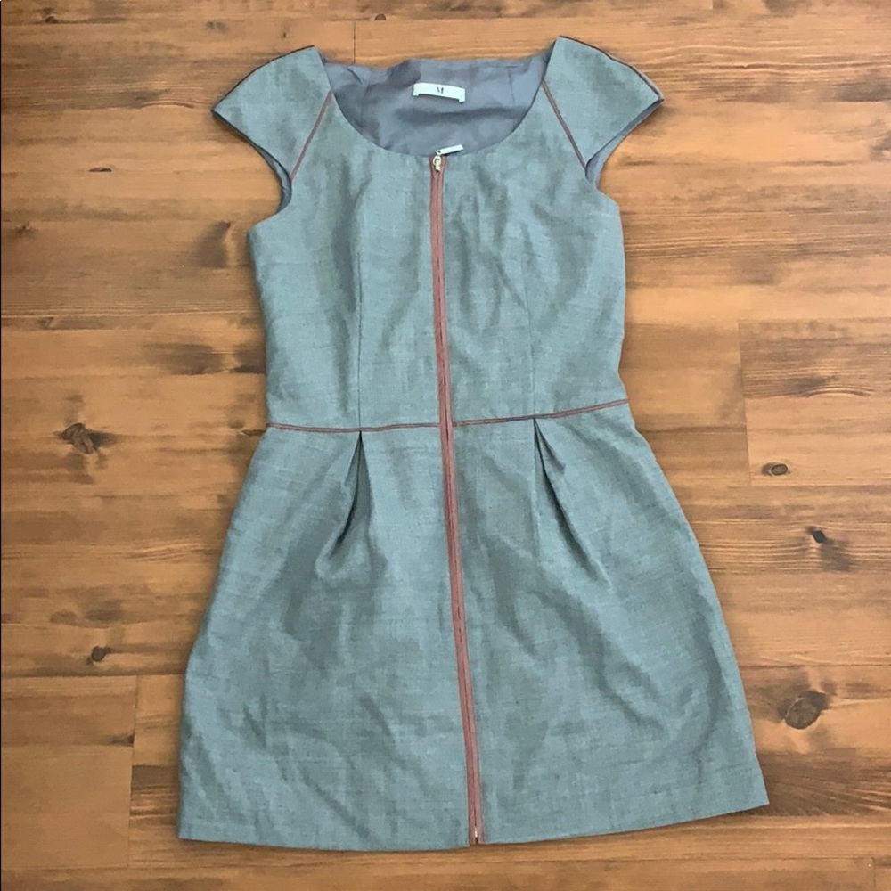 Women’s dress